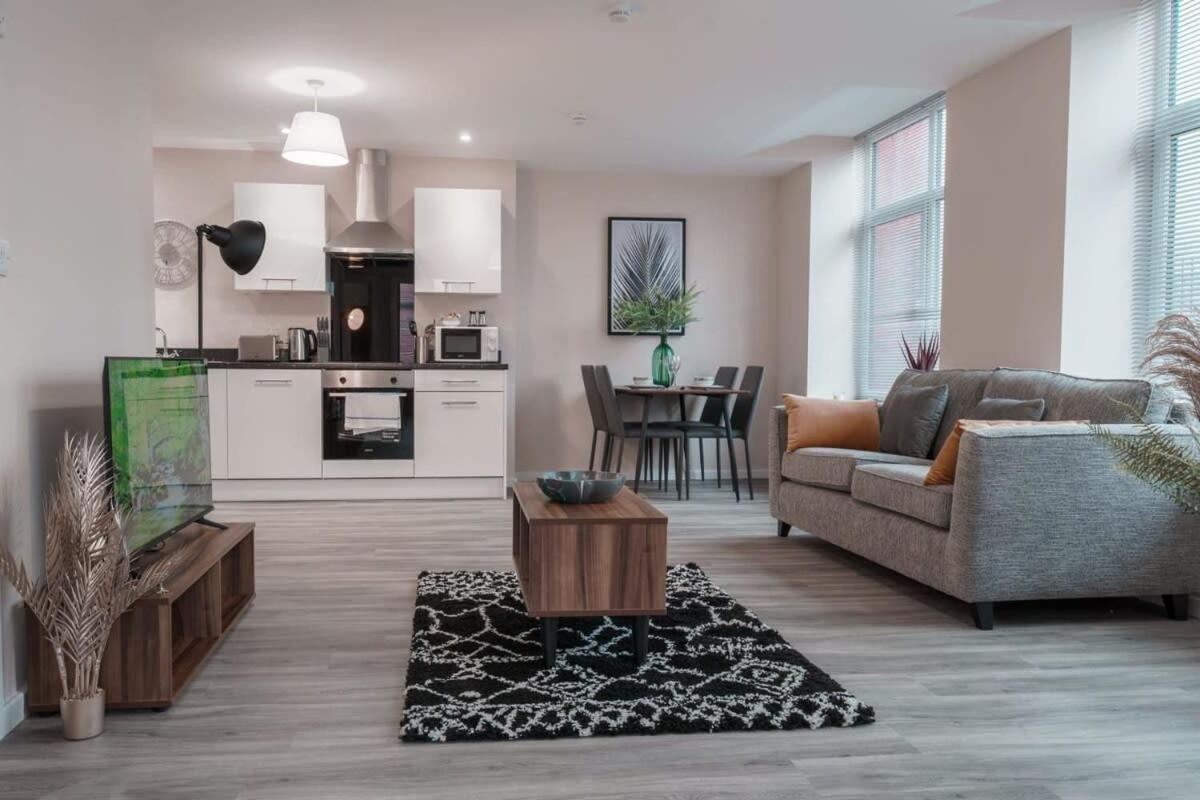 Contemporary 2 Bed Manchester Apartment - Sleeps 4 Buitenkant foto